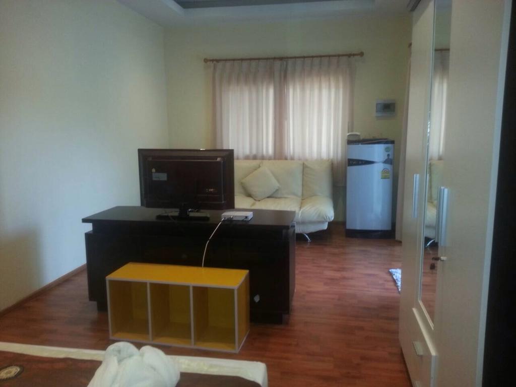 Khanom Garden Suite Quarto foto