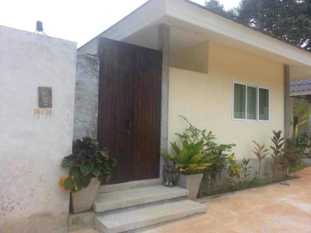 Khanom Garden Suite Quarto foto